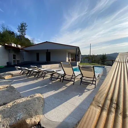 Casa Da Boucinha 公寓